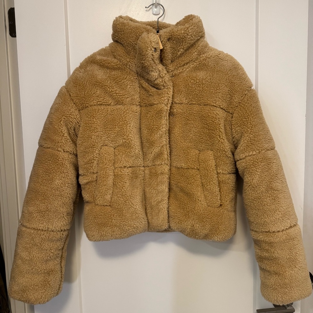 ALO yoga Sherpa Snow Angel Puffer